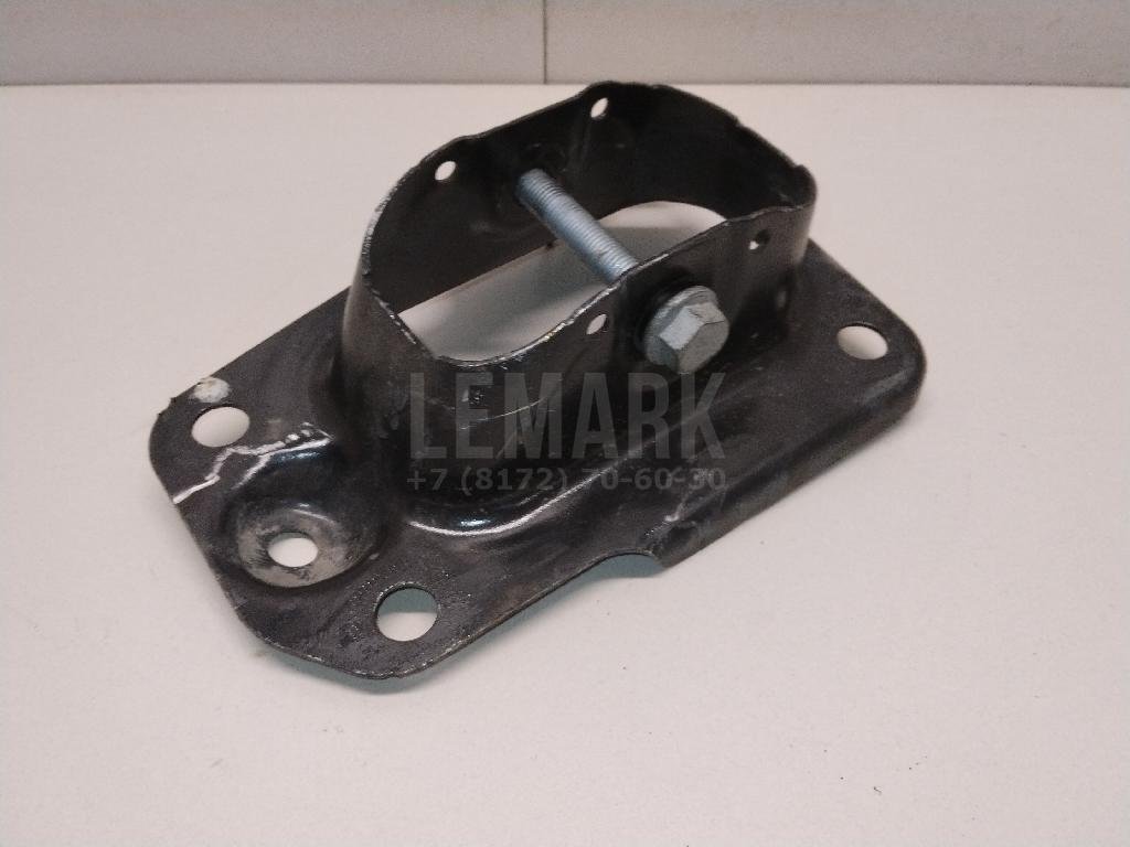 Кронштейн (п.з.к.) для  Audi A4 [B8] 2007-2015