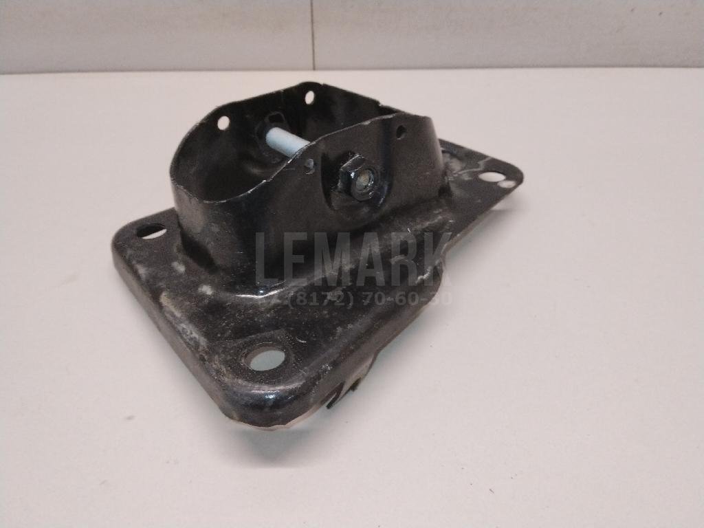 Кронштейн (п.з.к.) для  Audi A4 [B8] 2007-2015