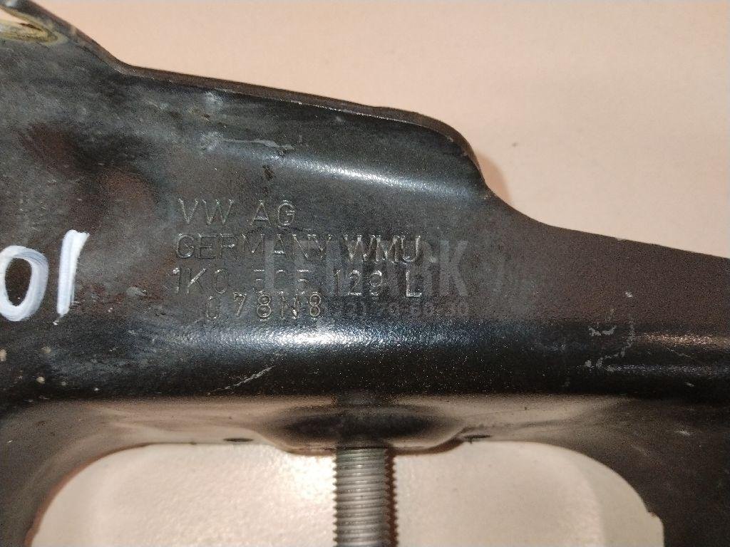 Кронштейн (п.з.к.) для  Audi A4 [B8] 2007-2015