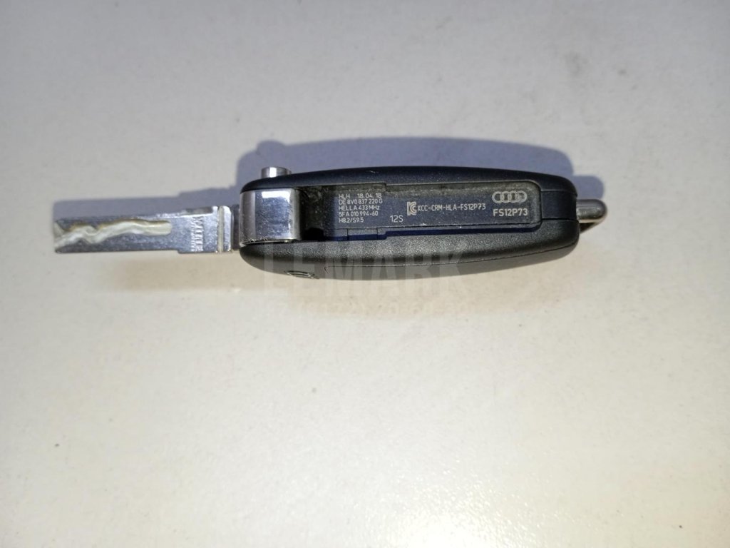 Ключ зажигания