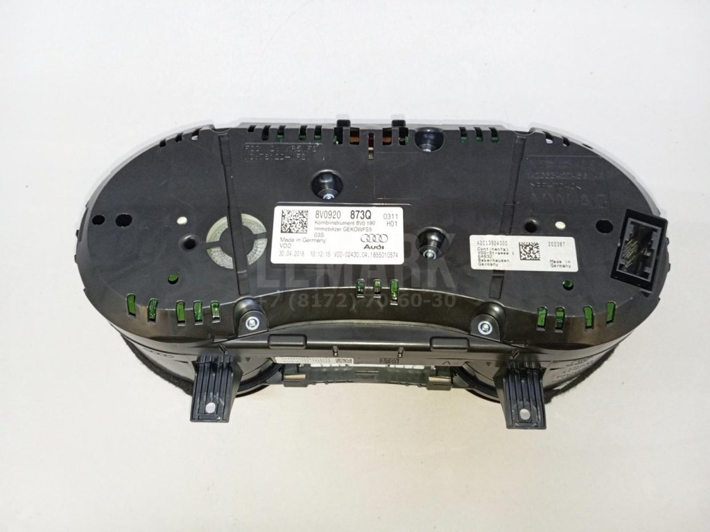 Панель приборов