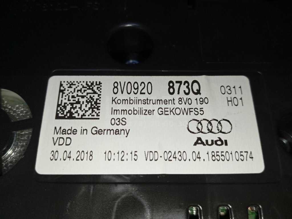 Панель приборов