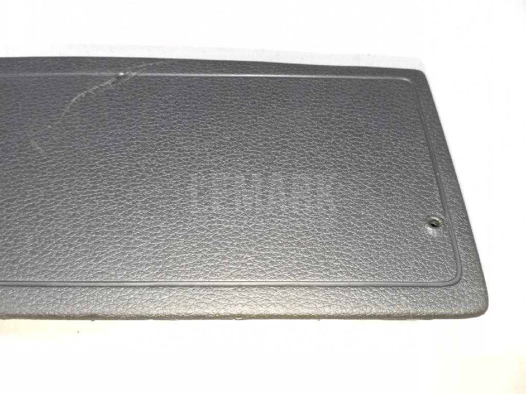 Подушка безопасности нижняя (для колен)