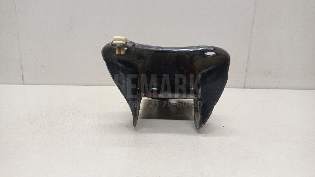 Кронштейн задней балки