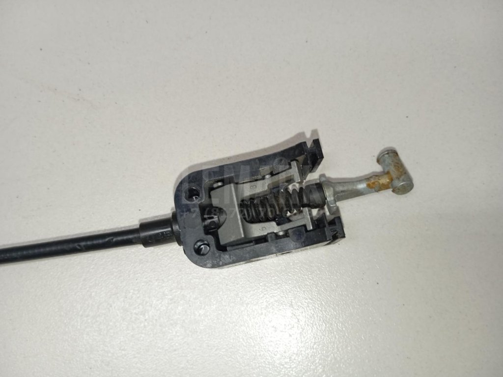 Трос открывания двери