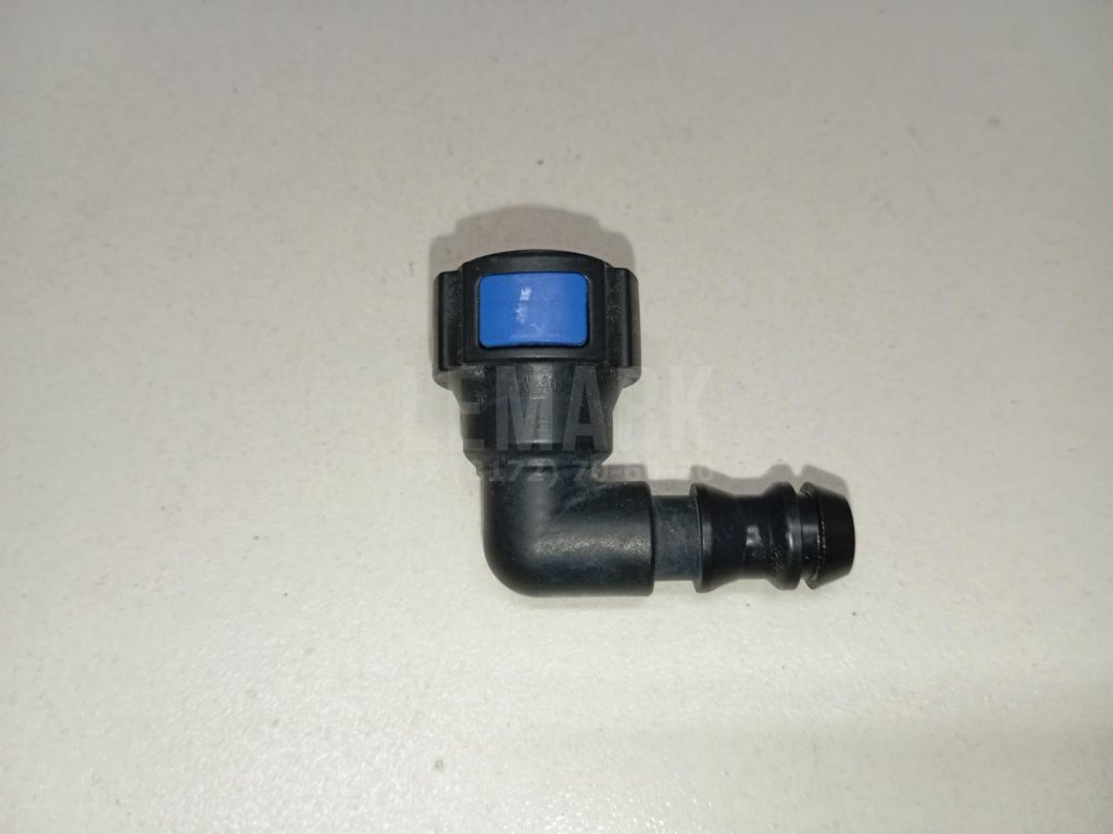 Переходник шланга омывателя