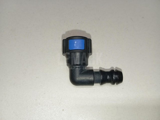 Переходник шланга омывателя