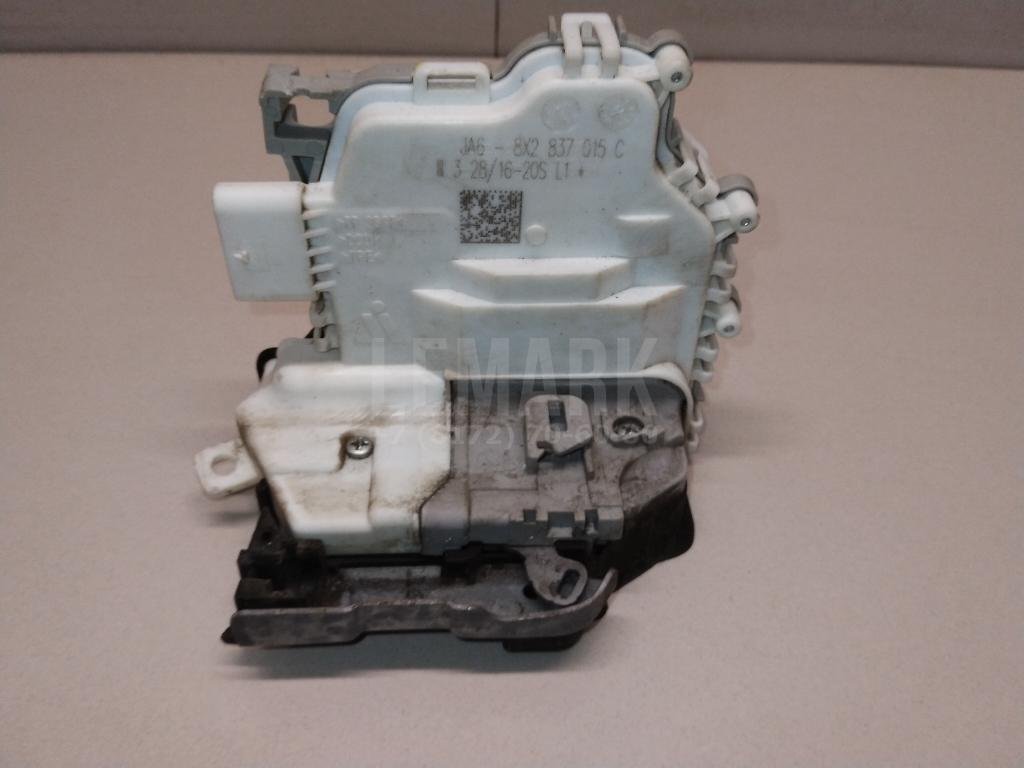 Замок двери передней левой