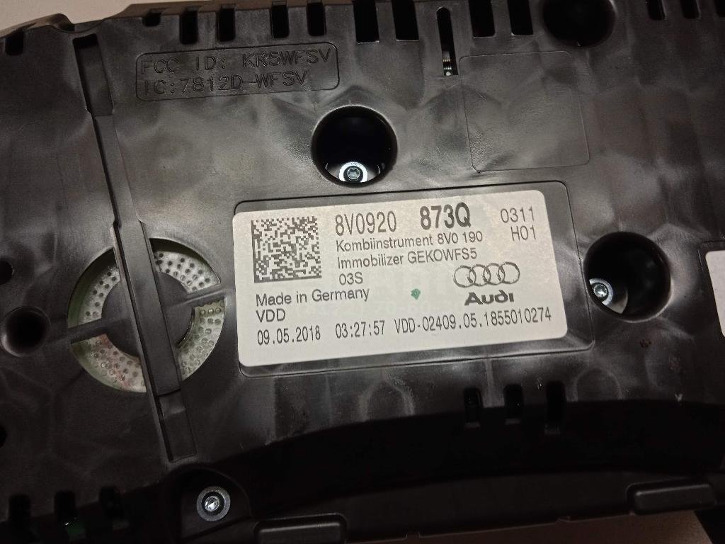 Панель приборов для  Audi A1 (8X) 2010-2018