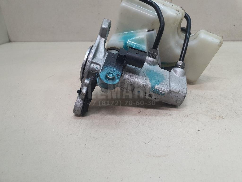 Цилиндр тормозной главный