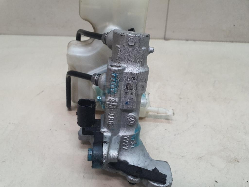 Цилиндр тормозной главный