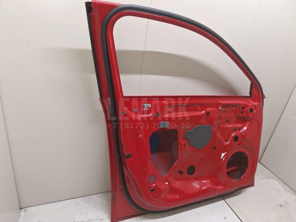 Дверь передняя левая