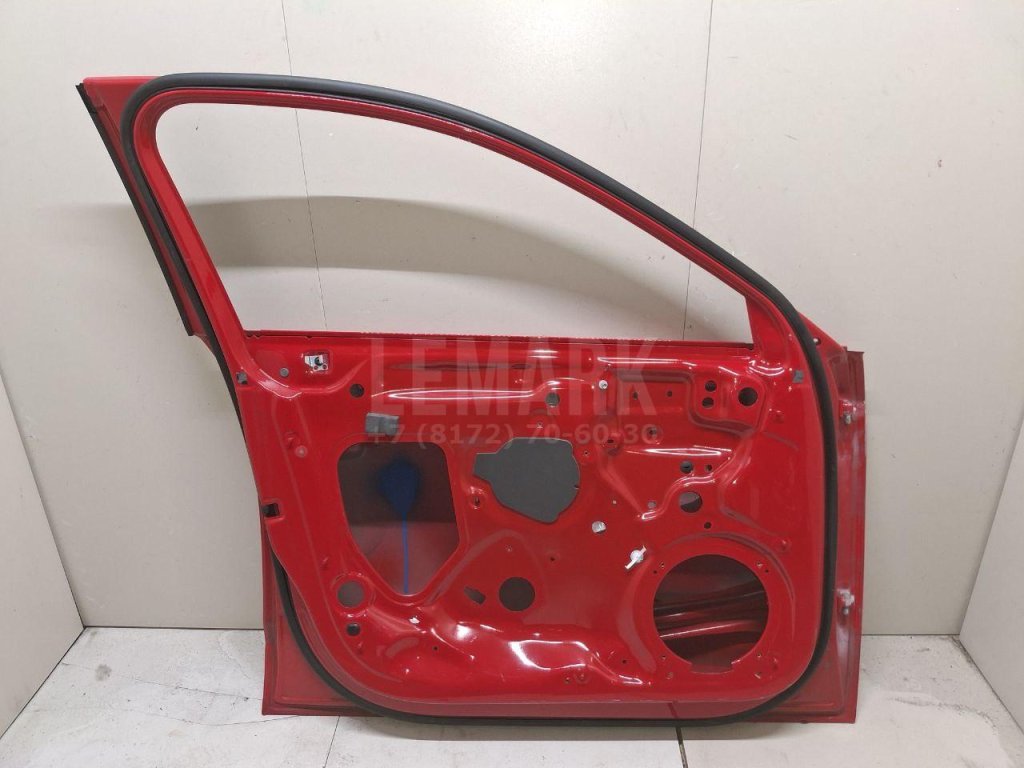 Дверь передняя левая