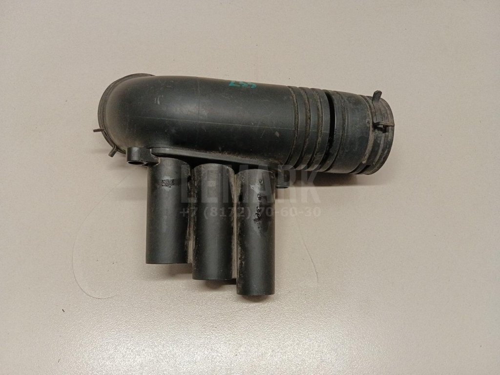 Патрубок воздушного фильтра