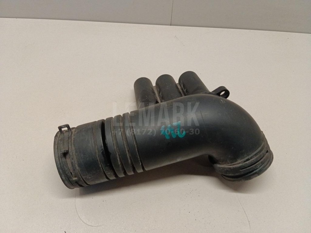 Патрубок воздушного фильтра