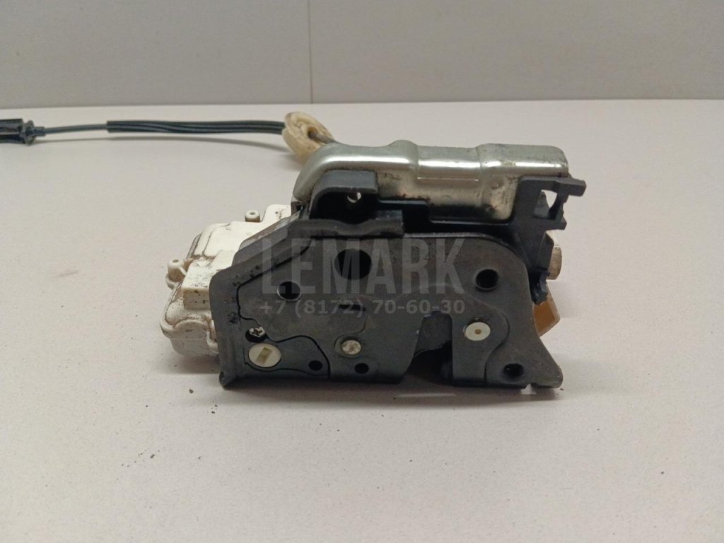 Замок двери задней правой