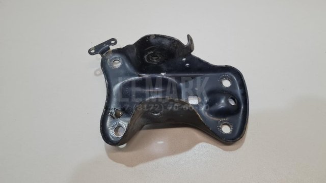 Кронштейн задней балки