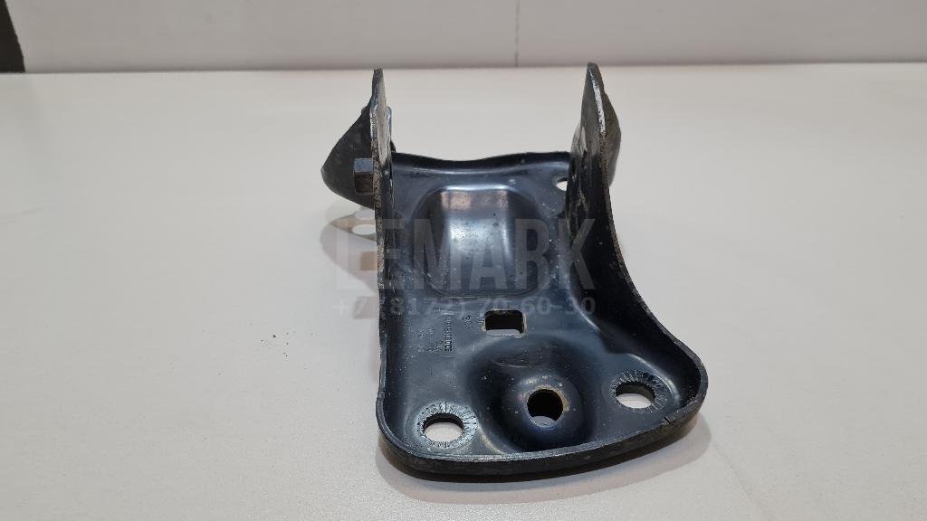 Кронштейн задней балки