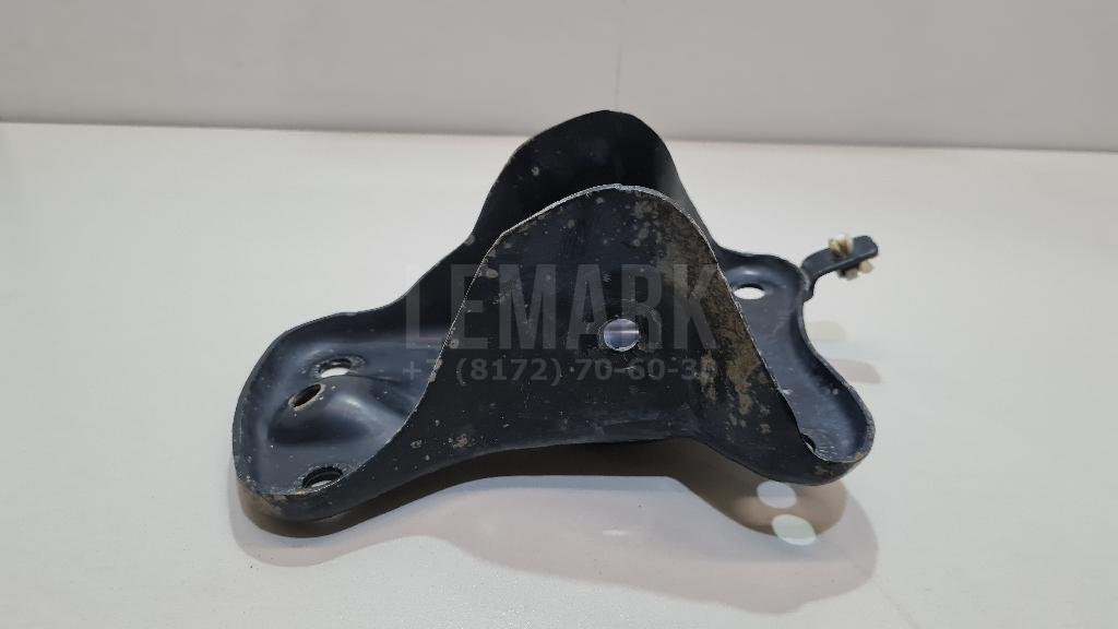 Кронштейн задней балки