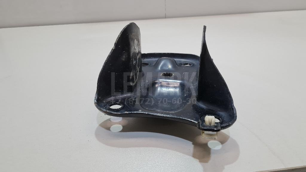 Кронштейн задней балки