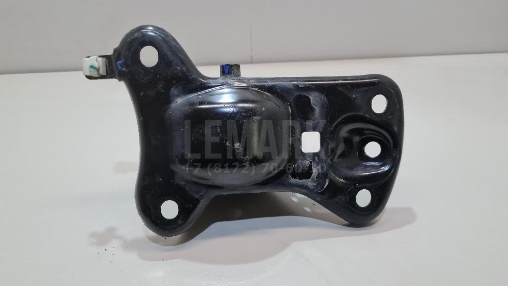 Кронштейн задней балки