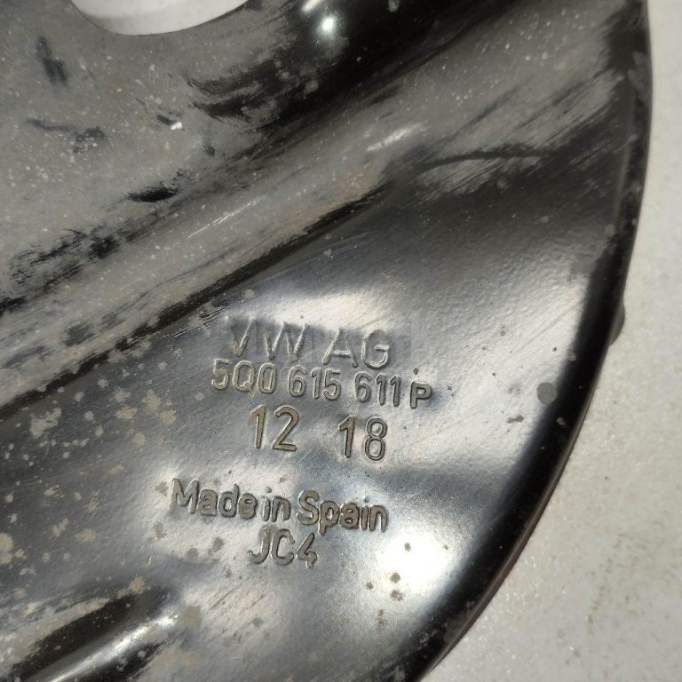 Щит опорный задний левый