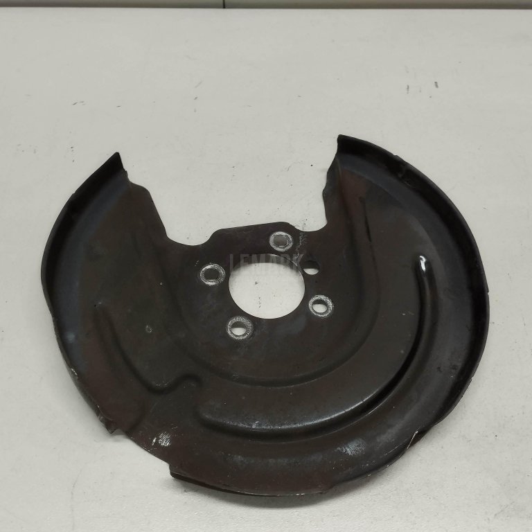 Щит опорный задний левый