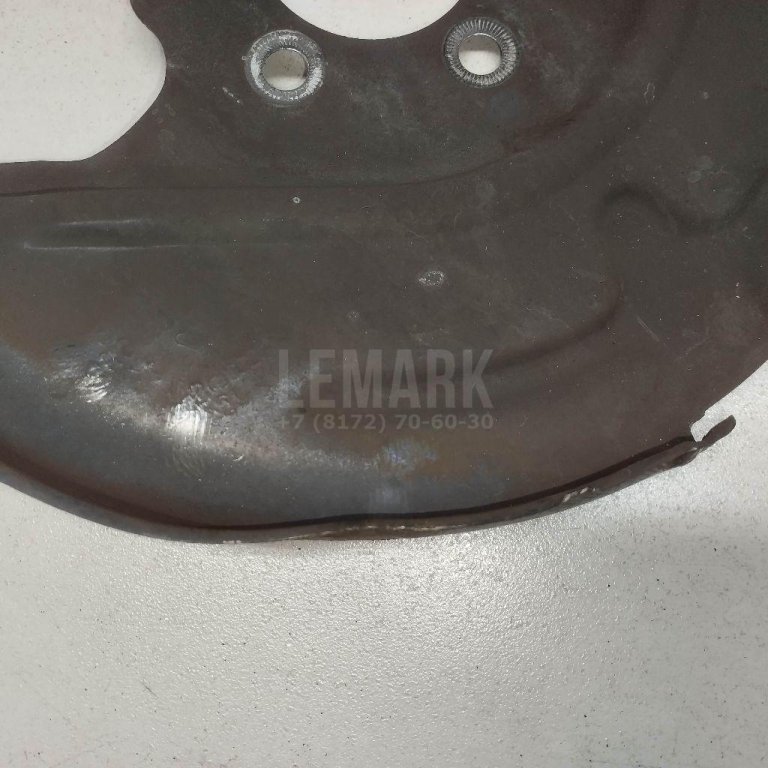 Щит опорный задний левый