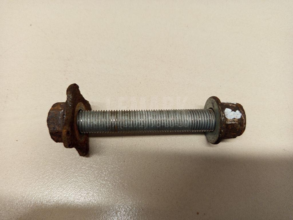 Болт развала задних колес