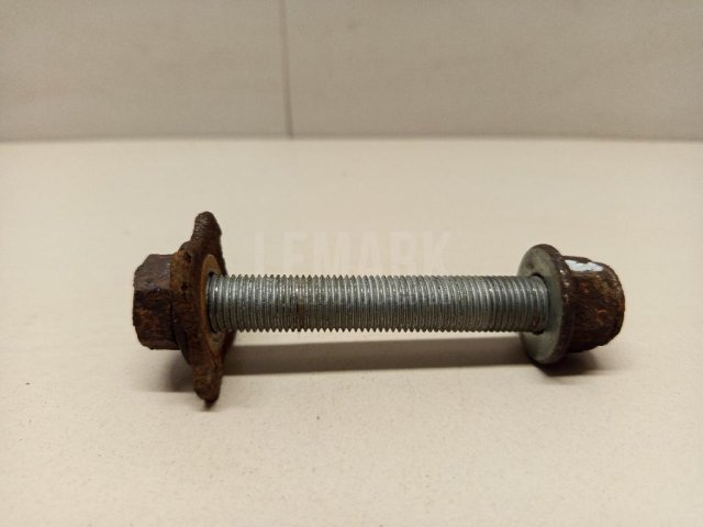 Болт развала задних колес