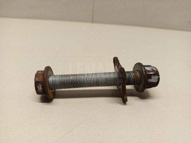 Болт развала задних колес