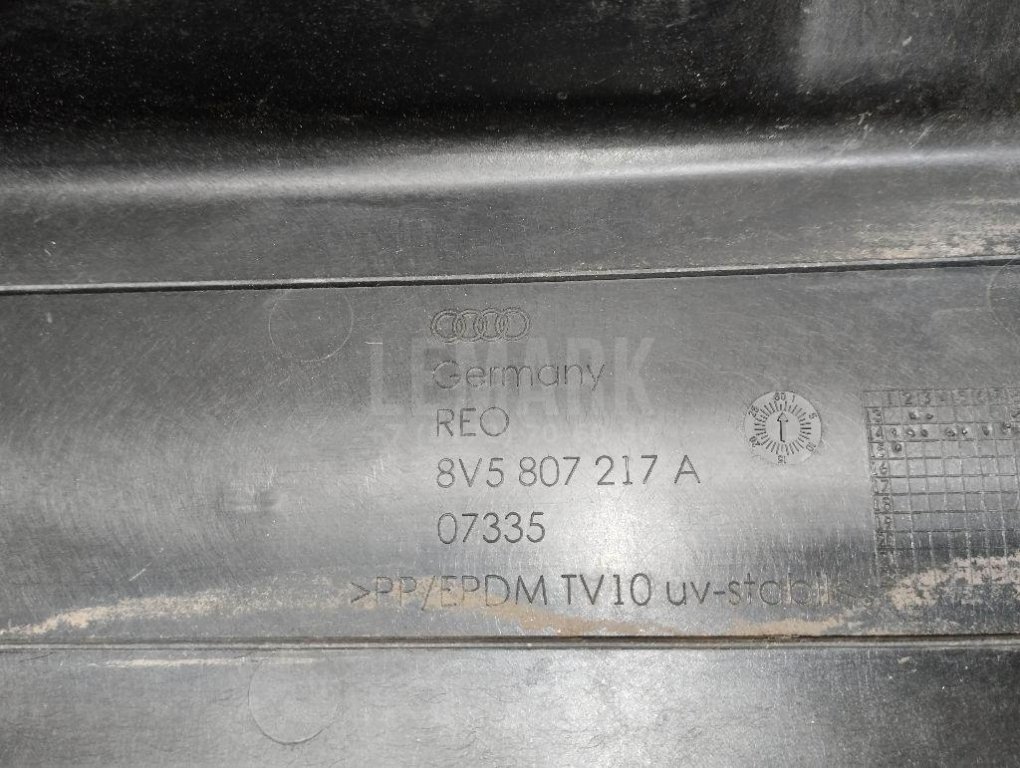 Наполнитель переднего бампера для  Audi A3 [8V] 2013-2020