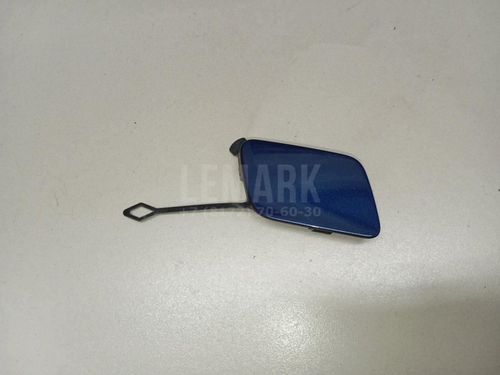 Заглушка буксировочного крюка