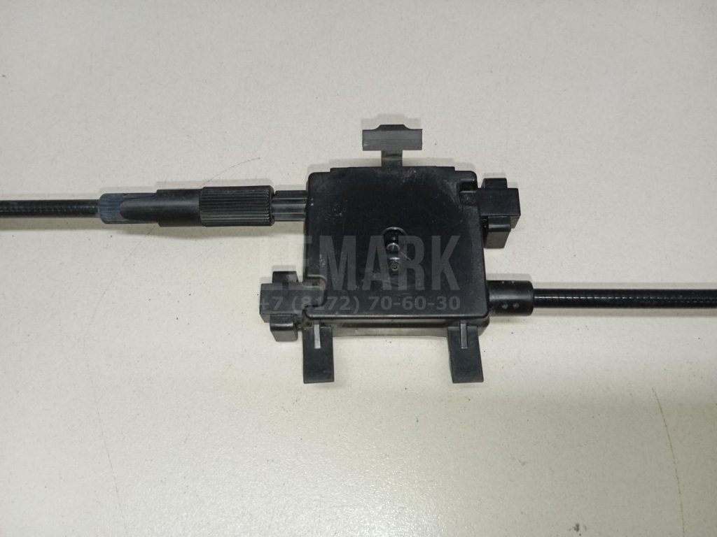 Трос открывания капота