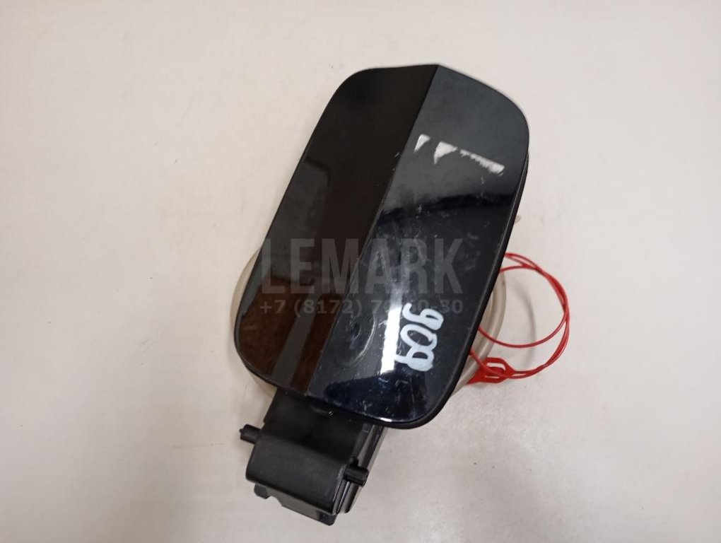 Ниша лючка бензобака