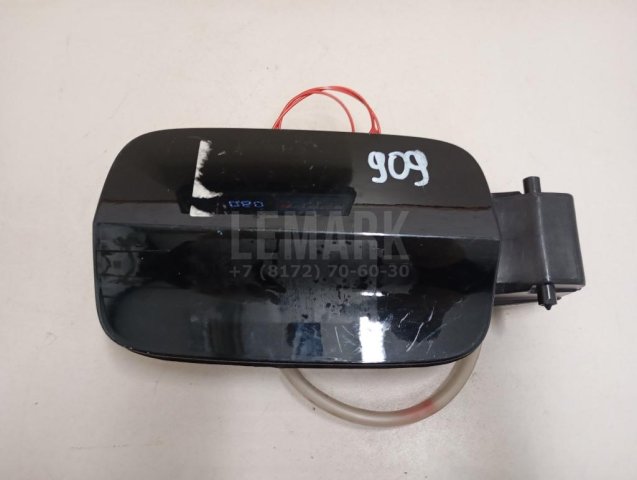 Ниша лючка бензобака