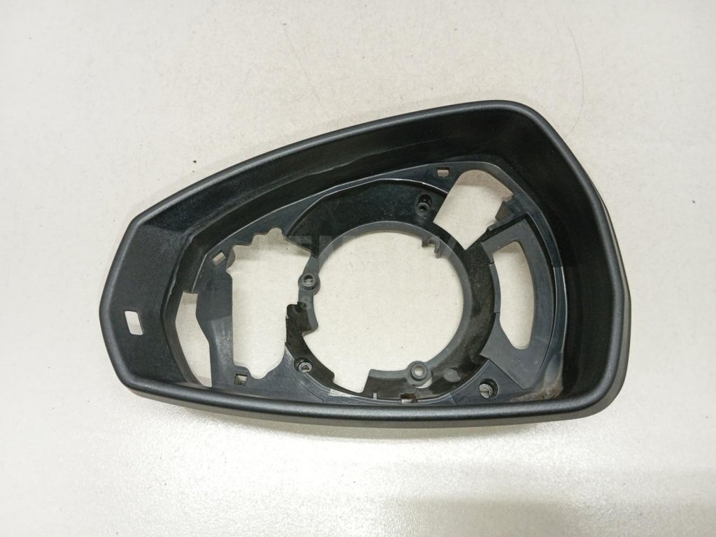 Рамка зеркала левого