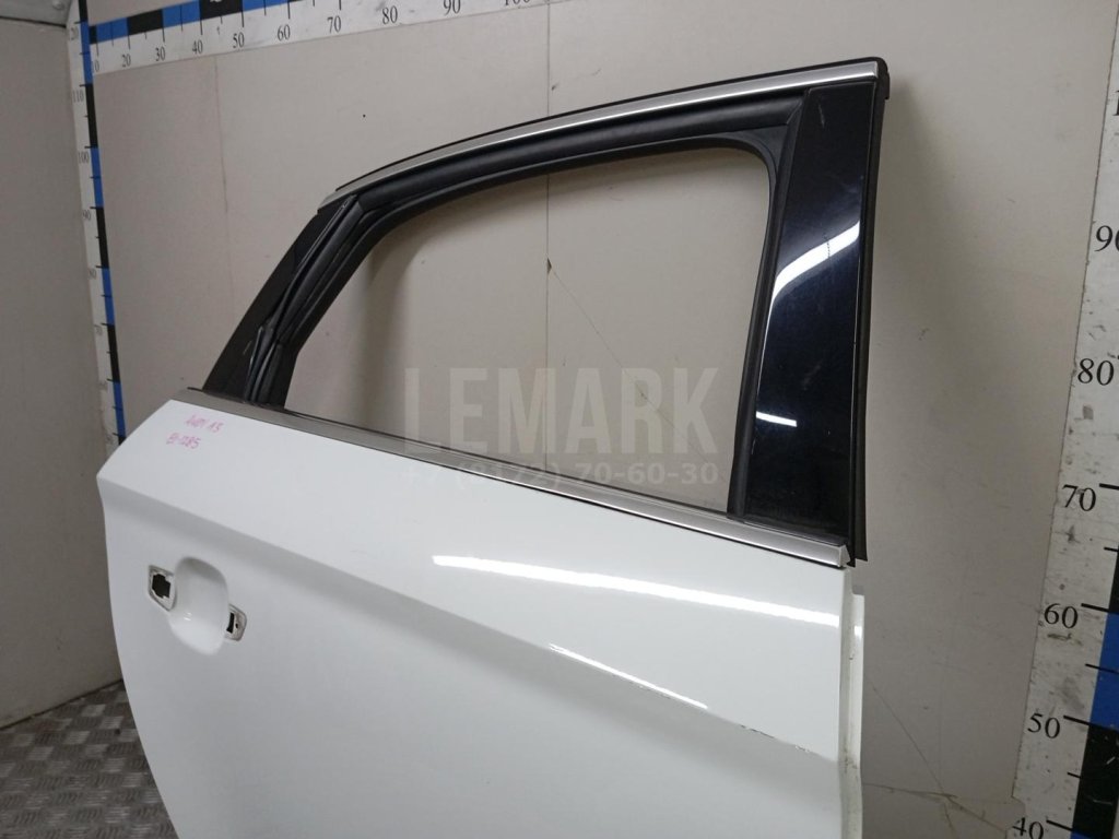 Дверь задняя правая