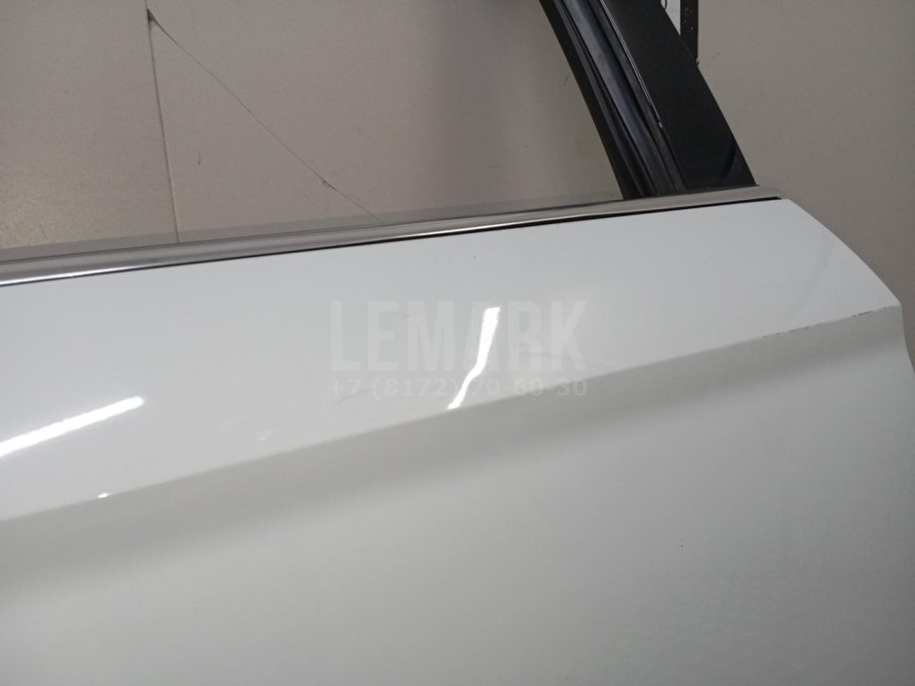 Дверь задняя правая