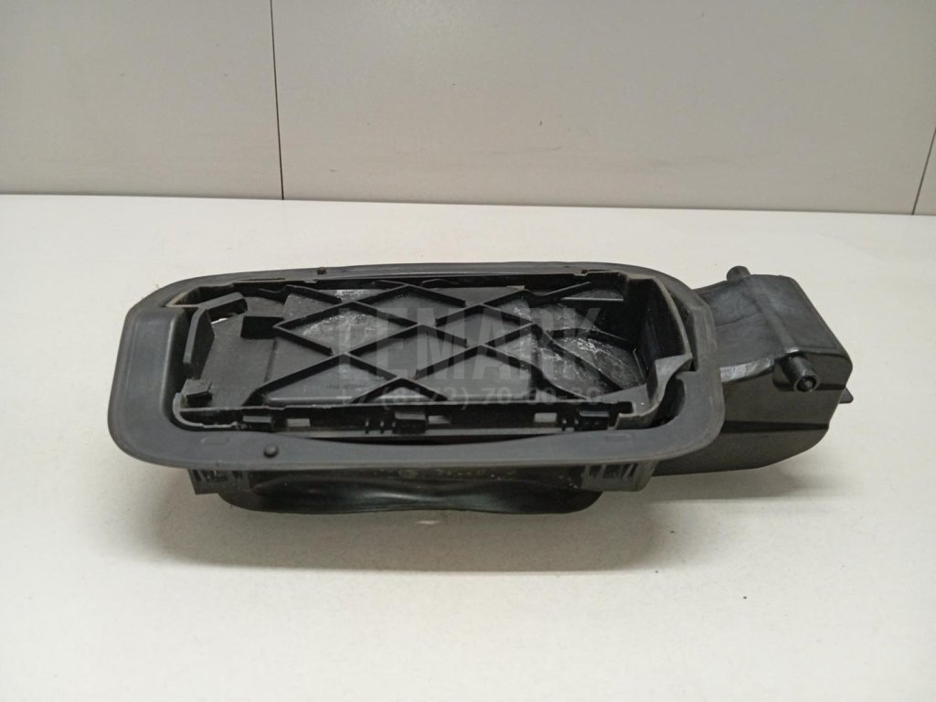 Ниша лючка бензобака