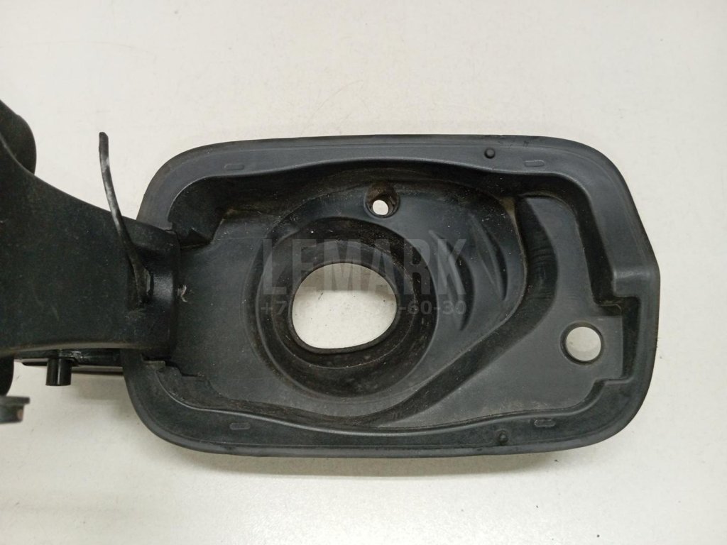 Ниша лючка бензобака