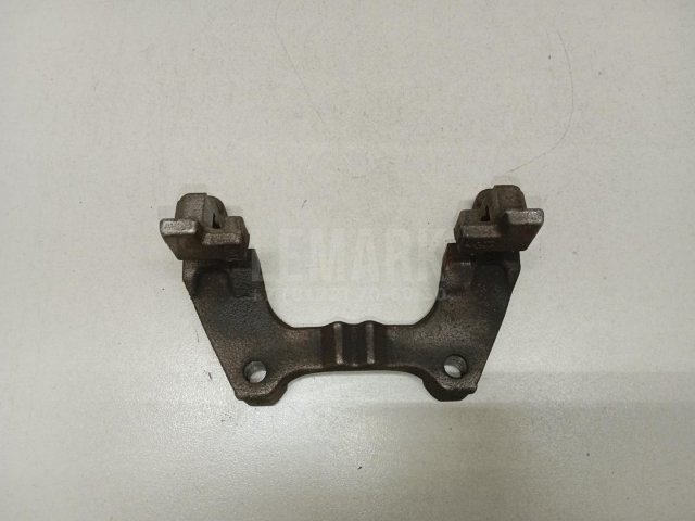 Скоба суппорта заднего