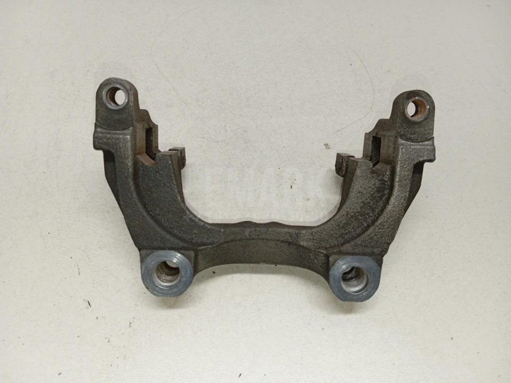 Скоба суппорта заднего