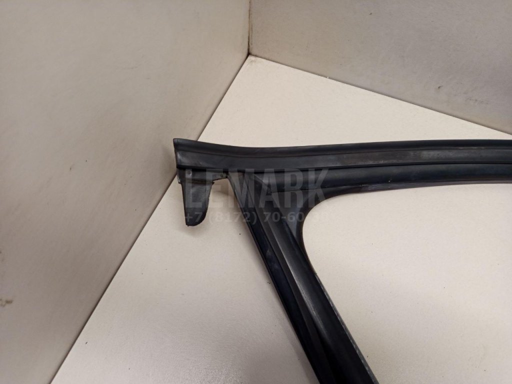 Уплотнитель стекла двери