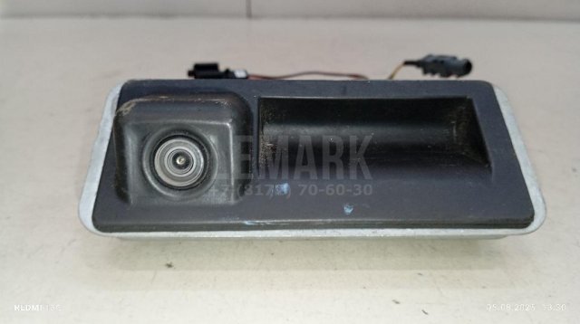 Кнопка открывания багажника