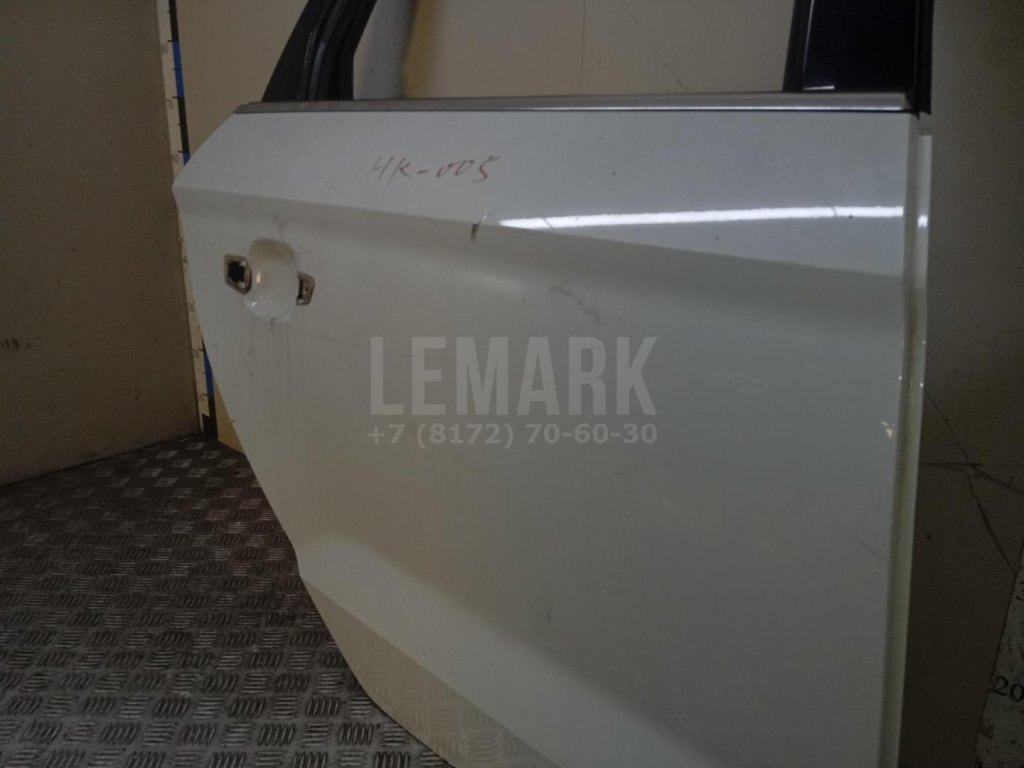 Дверь задняя правая