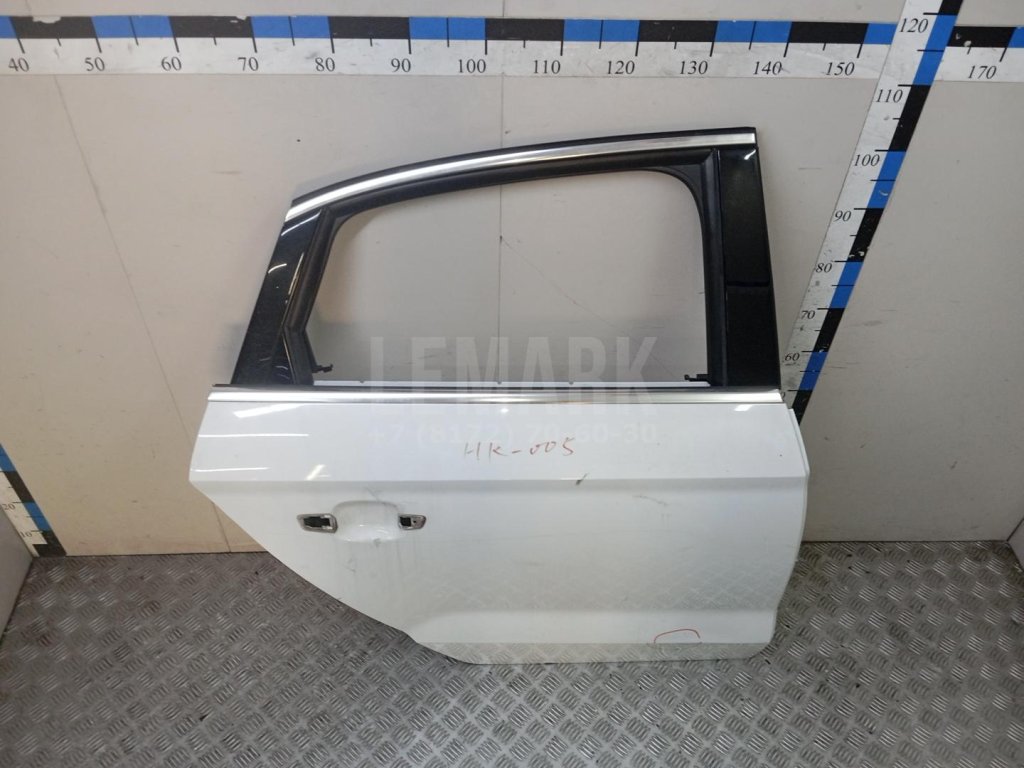 Дверь задняя правая