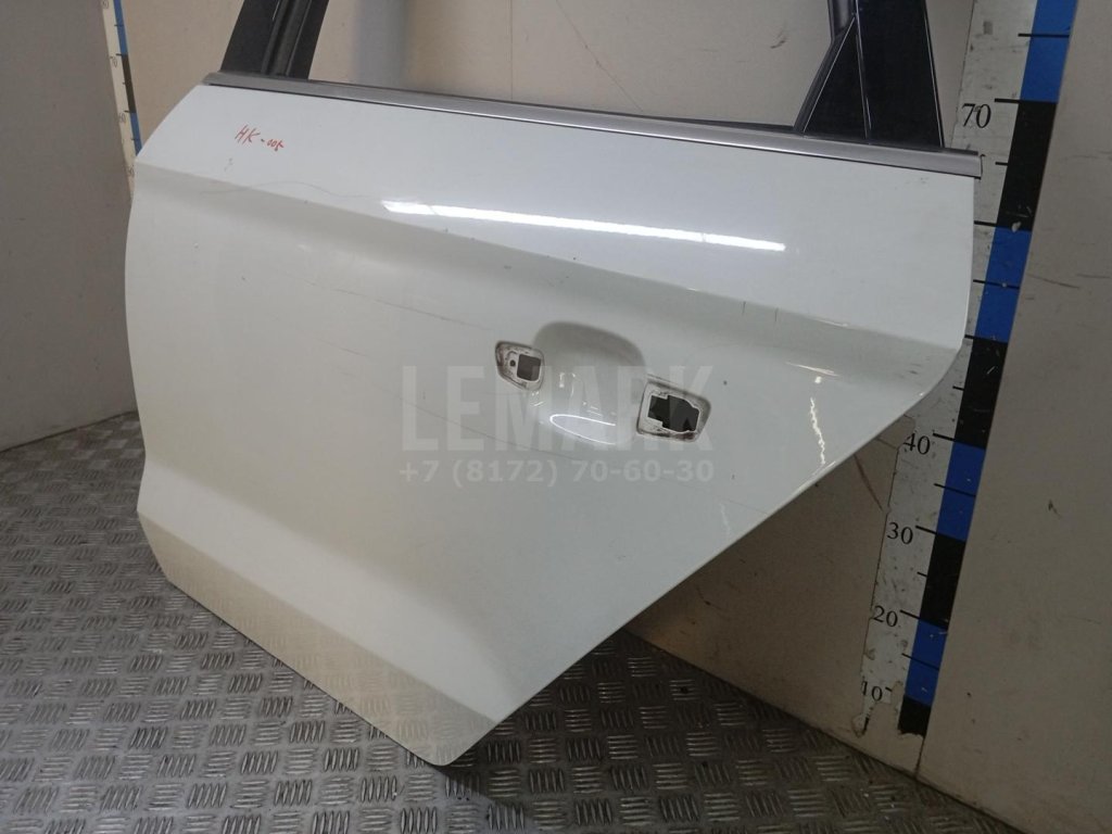 Дверь задняя левая