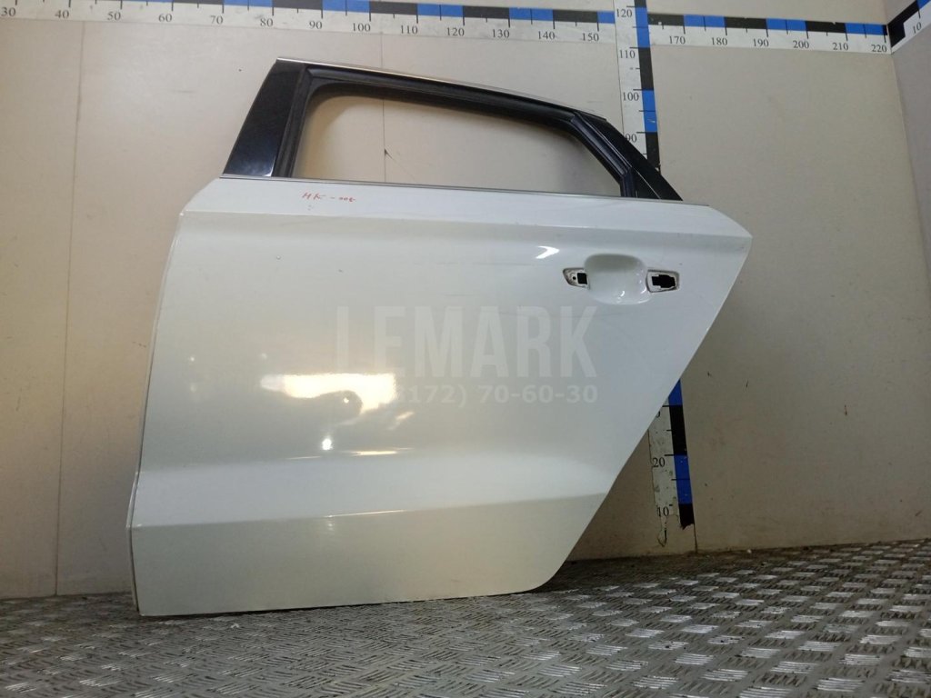Дверь задняя левая