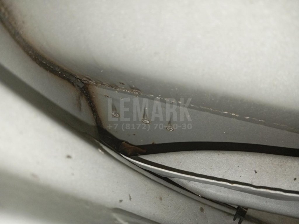 Дверь передняя левая